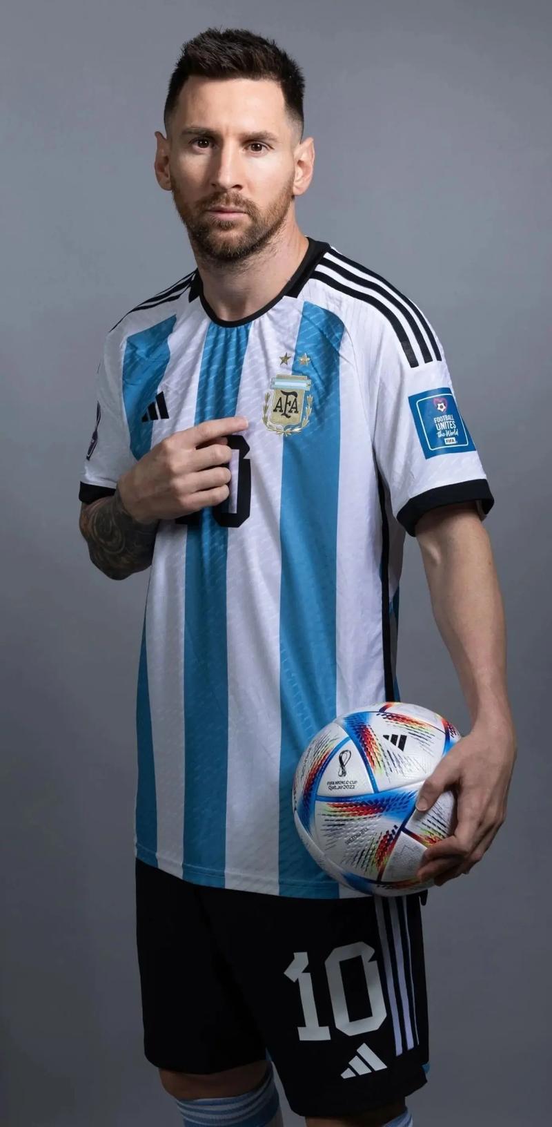 内维斯绝杀埃梅里破门 巴黎3-2里昂2分领跑