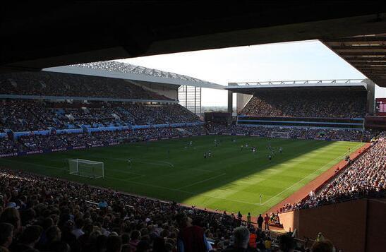 对重伤球员施暴！阿森纳红星遭狂喷：可耻逃红 利物浦全队该揍他