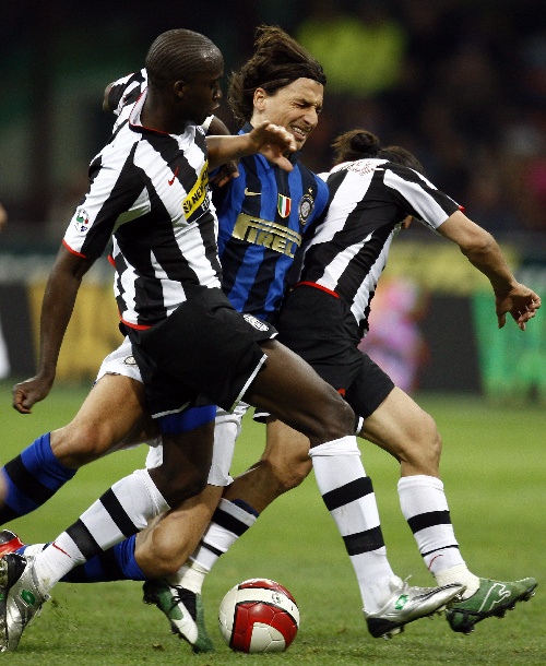 营收与下载为去年两倍《蔚蓝档案》全球营收超4亿美元