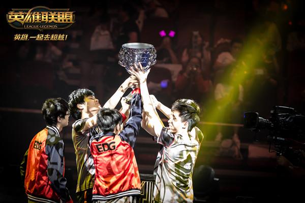 DOTA2官推更新 玩家推测T11或在新加坡举办