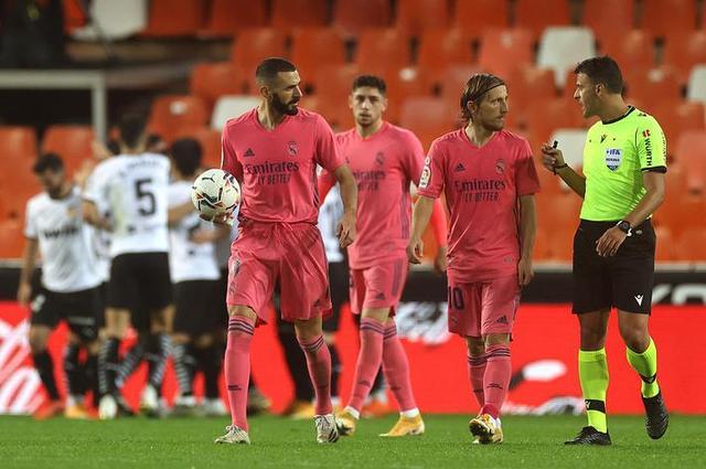 阿夫迪亚34+7 开拓者战胜鹈鹕